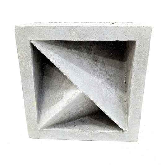 20 CM x 20 CM / TM 52 Rooster Lubang Angin Semen 1 Sisi Biji