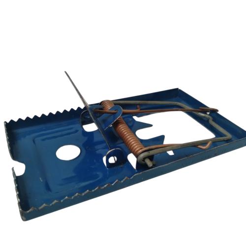 TM Jepretan Jepit Jebakan Senteg Jerat Perangkap Tikus Besi