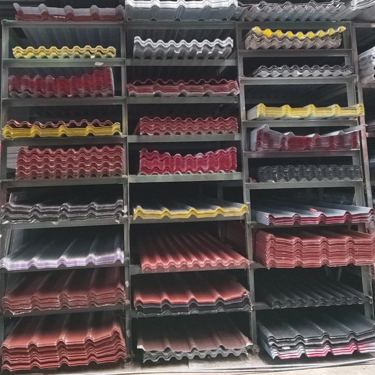 0.3 MM x 75 CM x 7 M / TM Spandek Pasir Gelombang Kecil Merah Lembar