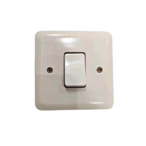 BROCO NG Saklar Tunggal Single Engkel 1 Gang Tanam IB Inbow Cream