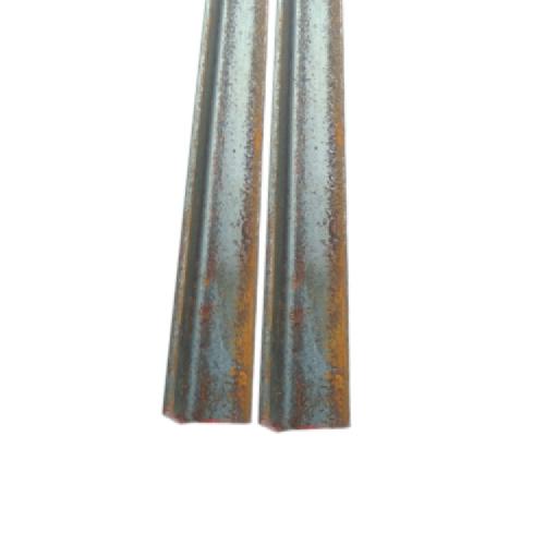 3 CM x 3 CM x 6 M / TM Siku L Plat Besi Merah Batang