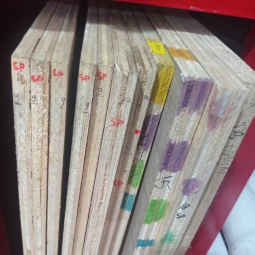 18 MM x 120 CM x 240 CM  / TM Triplek Multiplek Meranti Campur Lembar