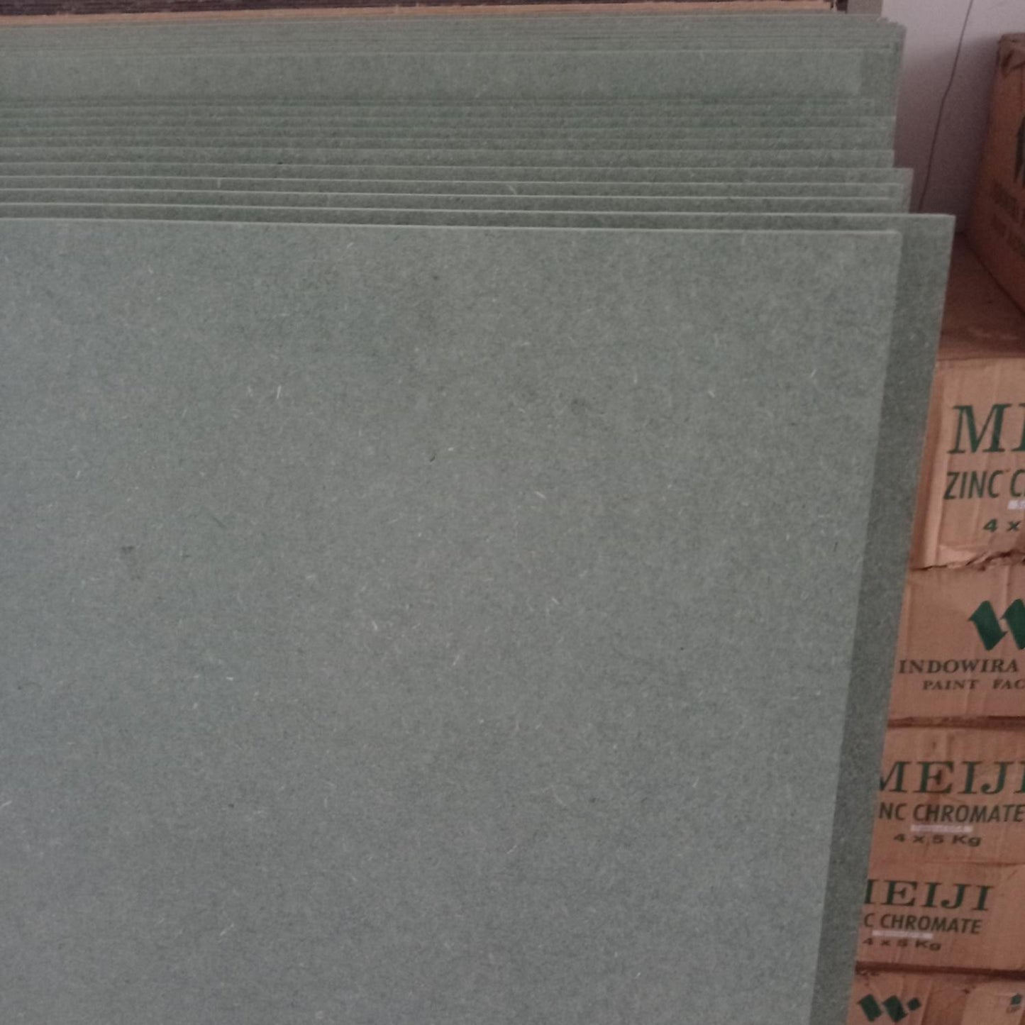 12 MM X 120 CM X 240 CM / HMR MDF Board Hijau Anti Rayap Lembab Lembar