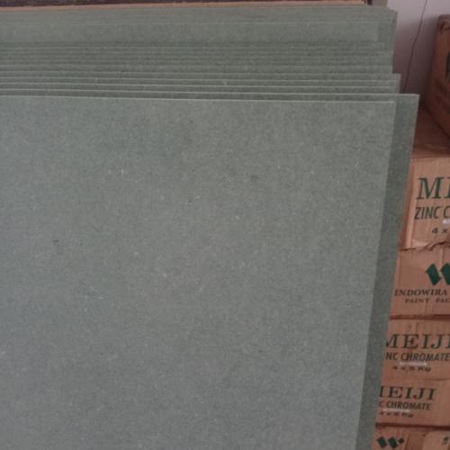 15 MM X 120 CM X 240 CM / HMR MDF Board Hijau Anti Rayap Lembab Lembar
