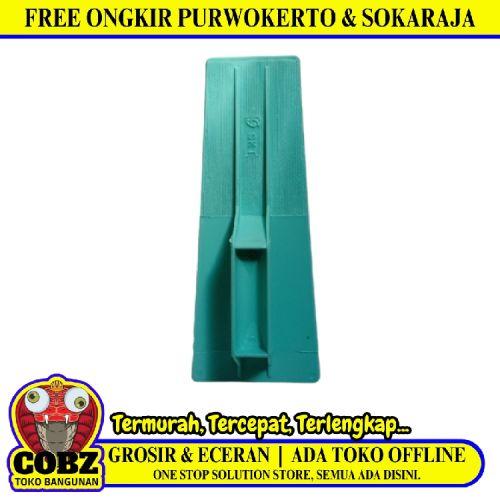 12 IN / SKT  Raskam Trowel Perata Acian Tembok Polos Beton PVC