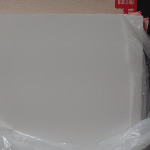 15 MM x 120 CM x 240 CM / TM Blockboard Melamin 1 Sisi Doff Putih  Lembar