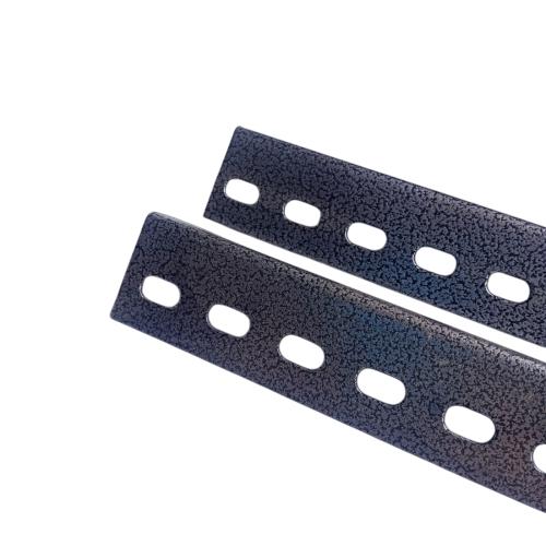 4 CM x 4 CM / TM Siku L Lubang Besi Warna Permukaan Standard Batang