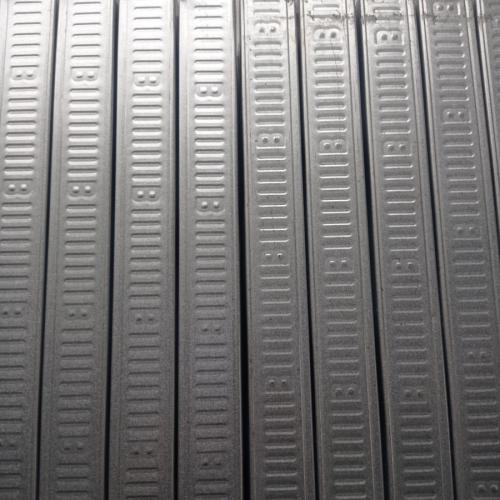 0.3 MM x 4 CM x 4 CM / BOSS Hollow Gypsum Plafon Partisi Baja Ringan Batang