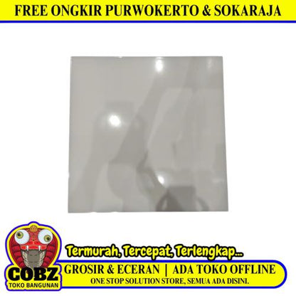 50 CM x 50 CM / ACCURA ARTIC Keramik Lantai Rumah Glossy White Dus