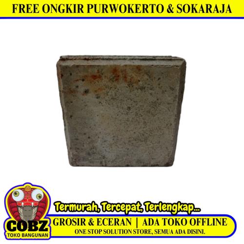 20 CM x 20 CM / TM KOTAK Paving Block Conblock Parkiran Teras Biji